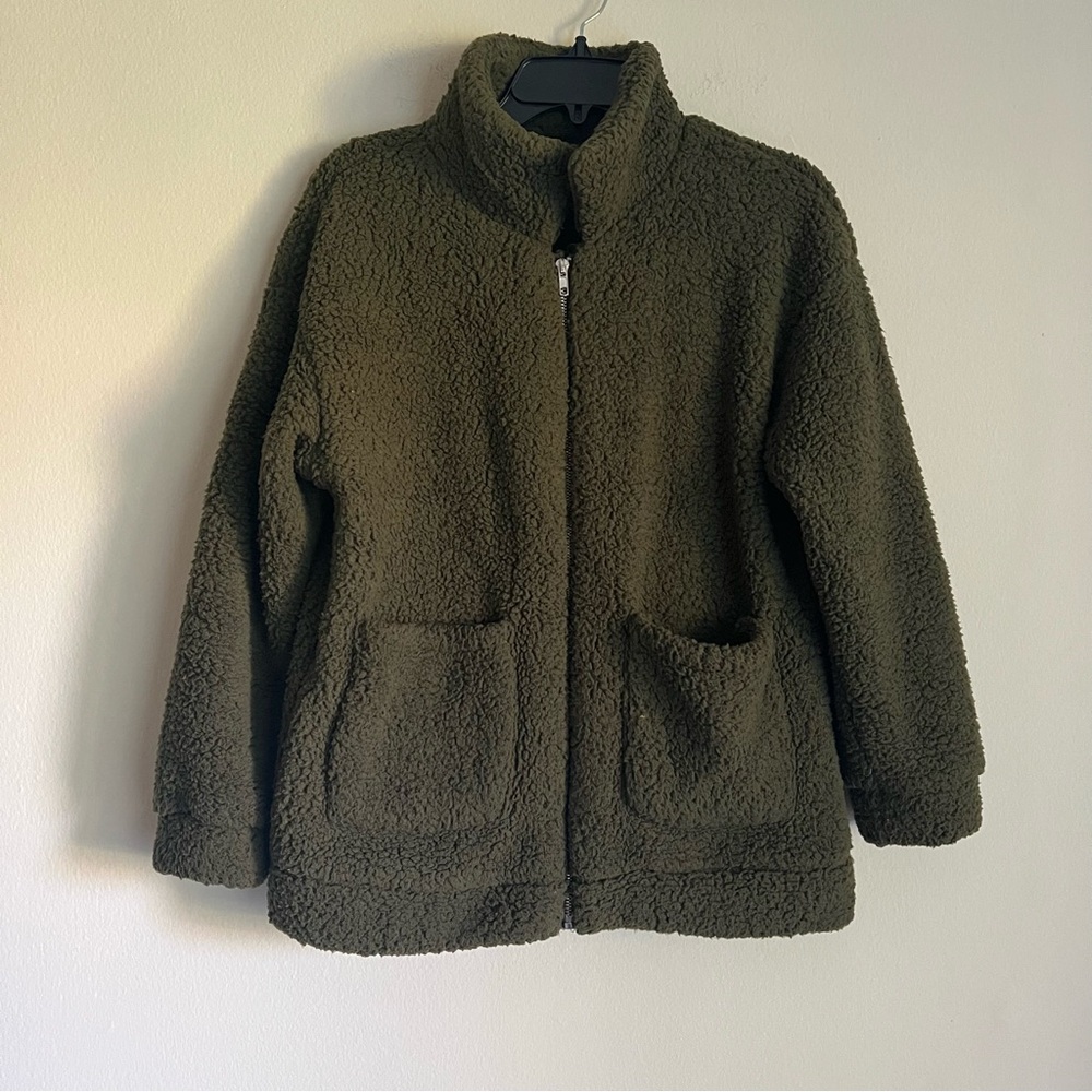 ⭐️ Dark Olive Green Teddy Jacket with High Collar and Relaxed Fit